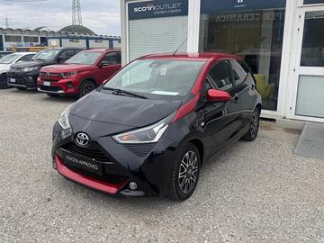 TOYOTA Aygo II 2018 5p - Aygo 5p 1.0 x-clusiv red