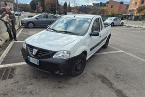 Dacia Logan pickup 2010