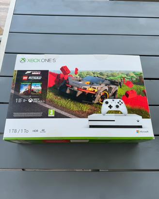 Xbox One S 1TB  Blu-ray/DVD – Come nuova