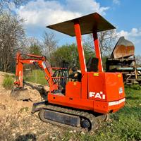 Escavatore miniescavatore Fai 15 qli