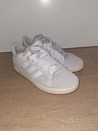 sneaker Adidas Grand Court Base 00s grey white