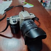 macchina fotografica con zoom 