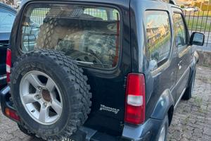 suzuki jimny 4x4