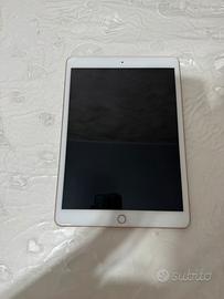 Ipad 8th gen 32 GB wi-fi, con penna