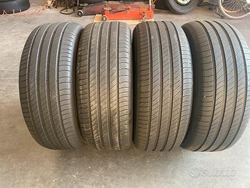 225 55 18 Michelin 70% utile