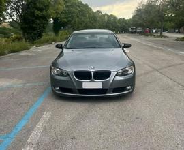BMW 320i leggere descrizione