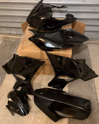 Carene cupolino codone pinna cruciata Ninja 400