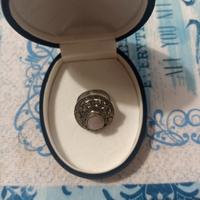 anello in argento con madreperla centrale