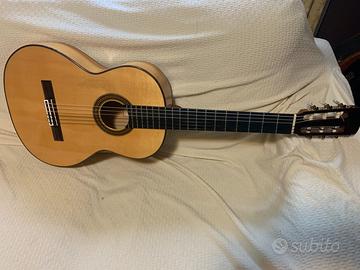Chitarra flamenca blanca spagnola ramirezFL2