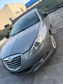 ricambi usati lancia delta 2012