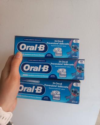 set di 3 Oral-B Junior Dentifricio 24h Carie