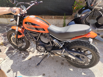 Ducati scrambler 400