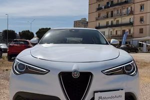 Alfa Romeo Stelvio 2.2 Turbodiesel 160 CV AT8 RWD 