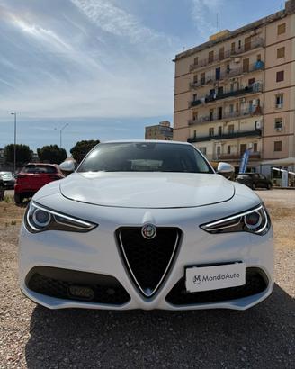 Alfa Romeo Stelvio 2.2 Turbodiesel 160 CV AT8 RWD 