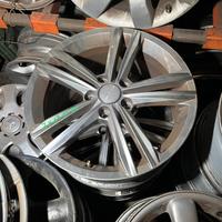CERCHI VOLKSWAGEN AUDI 17" POLLICI