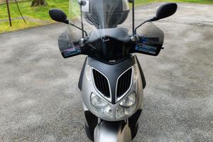 Aprilia sportcity 125 