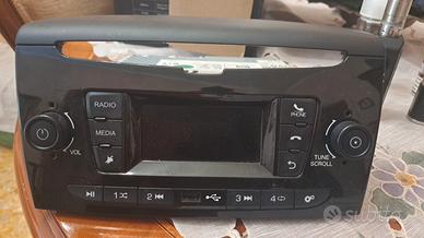 stereo lancia ypsilon 