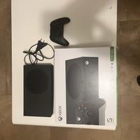 Xbox Serie S 1 TB + Controller + 2 Charge Kit