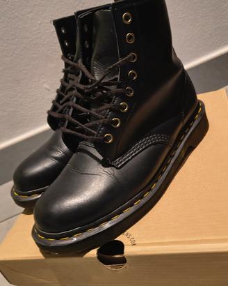 Dr. Martens stivale vegano 1460 black numero 42