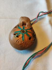 Ocarina in terracotta dipinta a mano