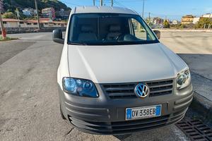 Caddy van Maxi 1.9 TDI con Dsg 6 marce