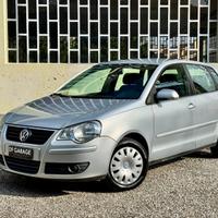VW POLO 5P 1.2 TRENDLINE 64CV - UNIPRO