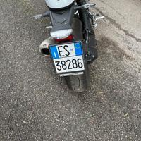 moto BMW modello RACE NINETEEN completa di