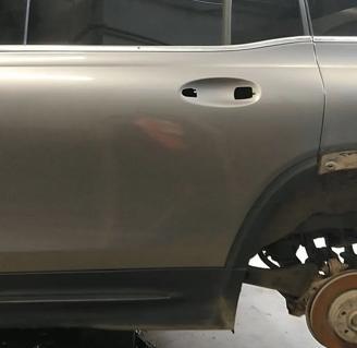 Mercedes glb scocca per taglio lamiera