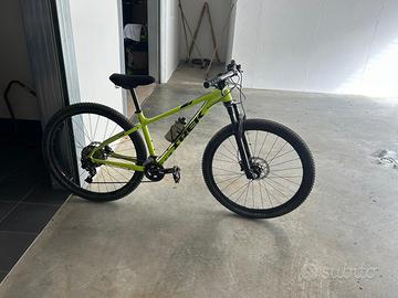 X CALIBER 9 taglia 17,5