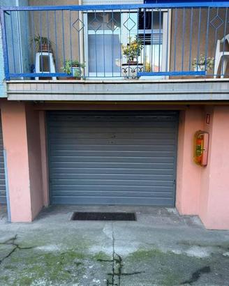 Box / Garage di 17 m² a Cinisello Balsamo