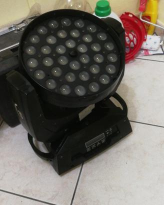 luci da serate Dee Jay. 