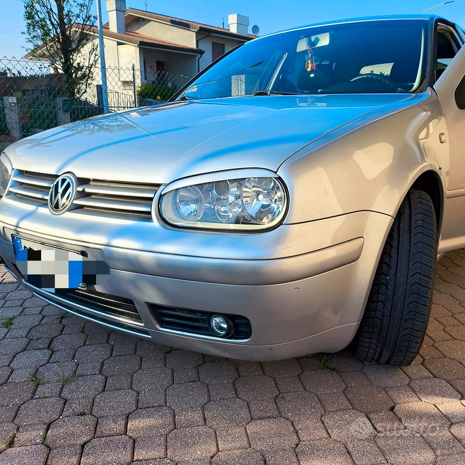 VOLKSWAGEN Golf 4ª serie
