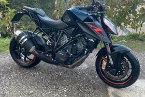 KTM 1290 SUPER DUKE R 2017
