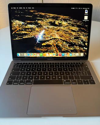 Apple MacBook Air 13” 2019