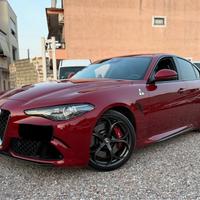 Alfa Romeo Giulia 2.9 V6 Bi-Turbo Quadrifoglio
