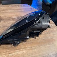 fanale anteriore destro porsche Macan 2021