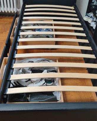 Letto singolo in ecopelle con cassetti e doghe