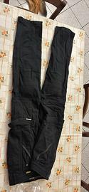 Pantaloni cargo da moto con protezioni