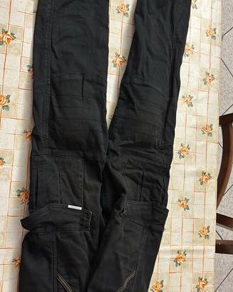 Pantaloni cargo da moto con protezioni
