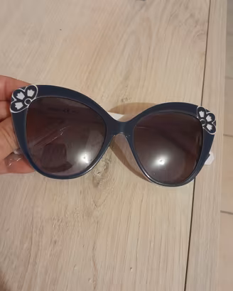 occhiali da sole 