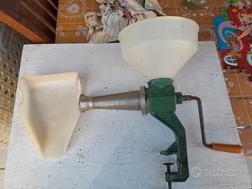 Passamodoro in Ghisa vintage made in Italy