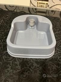 Dispenser acqua gatto