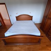 Struttura letto in legno 