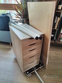 Scrivania con cassettiera Ikea