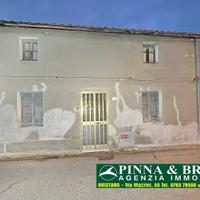 Tramatza - casa tipica del posto