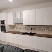 Cucina lineare componibile + mobile TV