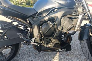 Yamaha FZ6 S1