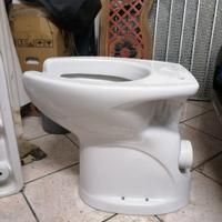 vaso wc disabili con scarico a muro