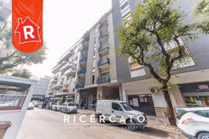 Appartamento di 250 m² con più di 5 locali a Lecce