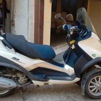 Pezzi ricambio Piaggio MP3 300